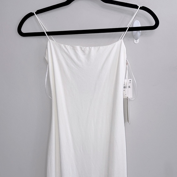 Good American Good Touch 90s Lace Back white dress - Picture 5 of 10